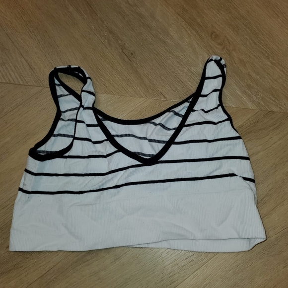 Striped Ribbed Bralette - Picture 2 of 3